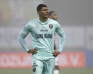 Ο Πανσερραϊκός έκλεισε τον Καρέλη