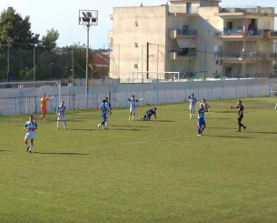 Τους άφησε όλους άφωνους! Πέναλτι-ανακάλυψη έδωσε Έλληνας διαιτητής (video) Τους άφησε όλους άφωνους! Πέναλτι-ανακάλυψη έδωσε Έλληνας διαιτητής (video)