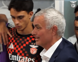 Η πορωτική ομιλία του Μουρίνιο στα αποδυτήρια - «Το να παίζεις στη Μπενφίκα είναι γ***» (video)