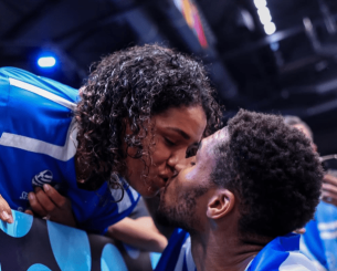 Σοκαριστική επίθεση στη σύζυγο του Γιάννη Αντετοκούνμπο: «Θα σκοτώσουμε όλη την οικογένειά σου» (photo) Σοκαριστική επίθεση στη σύζυγο του Γιάννη Αντετοκούνμπο: «Θα σκοτώσουμε όλη την οικογένειά σου» (photo)