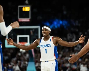 Μία «τρελή» διαπραγμάτευση και το ερωτηματικό για Νιλικίνα