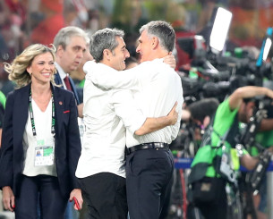 Τρομερό βίντεο - Ολυμπιακός και Μπιλμπάο ένωσαν τις δυνάμεις τους ενόψει της πρεμιέρας στο Champions League Τρομερό βίντεο - Ολυμπιακός και Μπιλμπάο ένωσαν τις δυνάμεις τους ενόψει της πρεμιέρας στο Champions League