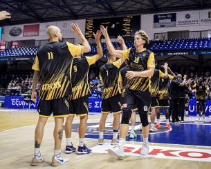 Χωρίς... ανάσα η ΑΕΚ, με το μυαλό στη Ρίγα