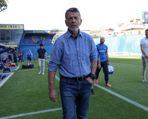 Με 19 ώρες διαφορά τα «διαζύγια» πατέρα και γιου Πετράκη με Παναιτωλικό και ΑΕΛ Novibet