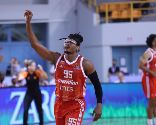 Ο Ερυθρός Αστέρας προηγείται της Ζαλγκίρις χωρίς κανένα εύστοχο τρίποντο