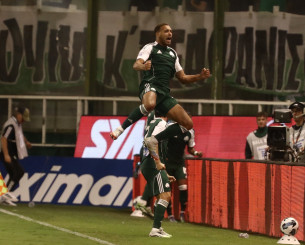 Πότε επιστρέφουν στη διάθεση του Κόντη οι Ντέσερς, Πελίστρι