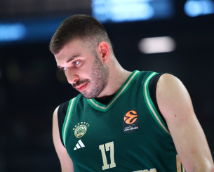 Ρογκαβόπουλος στο Athletiko: «Μεγάλη στιγμή για εμένα, ο κόσμος με έκανε αμέσως να νιώσω... ζεστασιά» (video)