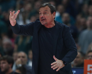 Αταμάν: «Με τέτοιο μπάσκετ δε θα φτάσουμε ούτε μέχρι τα playoff»