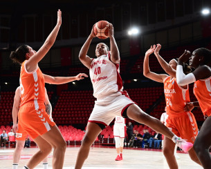 Ο Ολυμπιακός υποκλίθηκε στην ανωτερότητα της Βαλένθια και γνώρισε την ήττα στην Euroleague Γυναικών