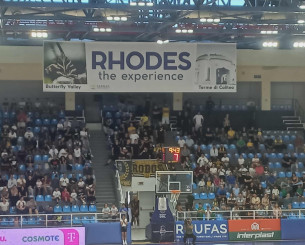 Στο πλευρό της ΑΕΚ ο κόσμος της και στη Ρόδο (video)