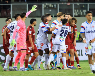 Μεγάλη ένταση και θερμό επεισόδιο του Ουάρντα στο ΑΕΛ Novibet - Βόλος! (video)