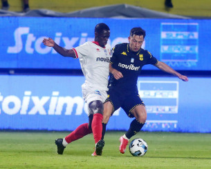 Ο Άρης έχασε τα... άχαστα και ο Πανσερραϊκός πήρε τον πόντο