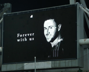 Η προαναγγελία του Παναθηναϊκού με τη φανέλα του Μπάλντοκ στις εξέδρες της Λεωφόρου