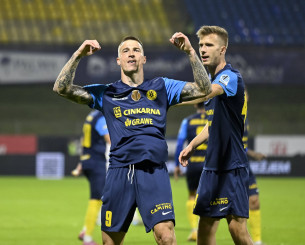 Ποιος είναι ο Κοβάσεβιτς που πέτυχε χατ-τρικ κόντρα στην ΑΕΚ, ξεπέρασε τον Χάρι Κέιν και έχει τρελάνει την Ευρώπη