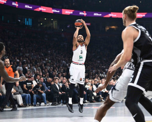 «Πονοκέφαλος» στην Αρμάνι Μιλάνο με Σιλντς και Νίμπο