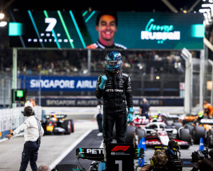 Τρομερός ο Ράσελ πήρε την Pole Position στη Σιγκαπούρη - Η σειρά εκκίνησης του αγώνα της Κυριακής