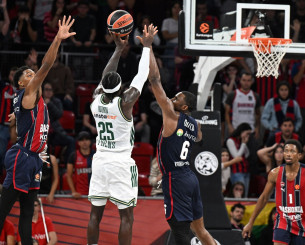 H καλαθάρα του Ναν στη Βιτόρια είναι το κορυφαίο play του Οκτωβρίου στην Euroleague (video)
