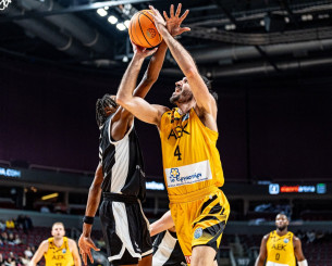 Ο Κατσίβελης δίνει διαφορετική διάσταση στο παιχνίδι της ΑΕΚ (video)