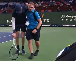 Ο Σίνερ εγκατέλειψε υποβασταζόμενος το τουρνουά της Σανγκάης - «Οι συνθήκες είναι άθλιες» (videos)