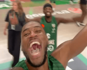 Ο ενθουσιασμός του Ράιτ: Το video που τράβηξε πάνω στο παρκέ μετά τη νέα επιτυχία της Ζαλγκίρις