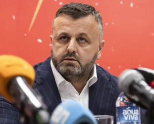 Πρόεδρος του Ερυθρού Αστέρα μετά την απόλυση του Σφαιρόπουλου: «Τιμή μου που συνεργαστήκαμε»