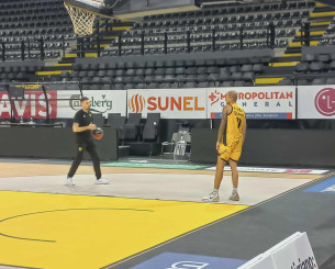 Ο Αρσενόπουλος έμεινε στη Sunel Arena για επιπλέον δουλειά ατομικά (video)