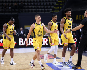 Ο Σάκοτα κρατάει σε εγρήγορση τους παίκτες της ΑΕΚ παρά το 5Χ5 σε Ελλάδα και Ευρώπη