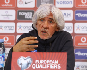 Γιοβάνοβιτς για την κριτική: «Τα κλείνω όλα, δε θέλω να πειράζουν τους παίκτες» (video)