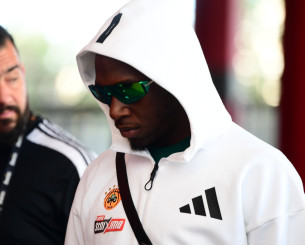 Έφθασε η αποστολή του Παναθηναϊκού στο ΣΕΦ - Μαζί και ο Ναν (video)