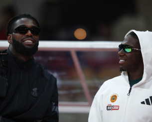 Τα μοδάτα γυαλιά ηλίου των Ναν και Λεσόρ που φόρεσαν στο ΣΕΦ - Τι μάρκα είναι, πόσο κοστίζουν