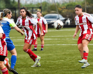 Ο Ολυμπιακός διέλυσε με 10-0 τον Εθνικό Καλαμάτας στο πρώτο παιχνίδι στην ιστορία της ομάδας γυναικών (video)