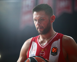 Ρέκορντμαν ξανά ο Παπανικολάου: Έφτασε τα 400 παιχνίδια στην EuroLeague!