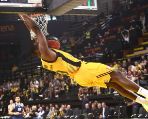 Η ΑΕΚ «επενδύει» στο transition παιχνίδι για να γίνει ακόμα πιο επικίνδυνη (videos)