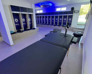 Αποδυτήρια επιπέδου... Champions League στο τοπικό Δωδεκανήσου από ερασιτεχνική ομάδα - Ενας πρώην ποδοσφαιριστής ο δημιουργός! (photos)