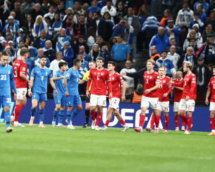 Απειλήθηκε σύρραξη μεταξύ Κουρμπέλη και Δανών λόγω πανηγυρισμού (video)