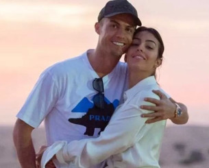 Επίδειξη στα όρια της πρόκλησης - Η σύντροφος του Ρονάλντο έδωσε εξαψήφιο ποσό για μία τσάντα (video)