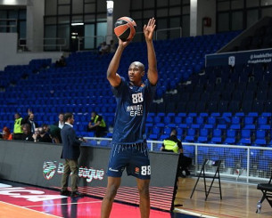 Κάι Τζόουνς στο Athletiko: «Μου είπαν για ενδιαφέρον του Ολυμπιακού - Δεν μίλησα με κάποιον από την ομάδα»