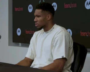 Ο Γιάννης Αντετοκούνμπο ξέσπασε κι υπερασπίστηκε τον Στέφανο Τσιτσιπά (video)