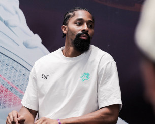 Τι είπε ο Ουρμπόνας για τον Ντίνγουιντι και το... ενδιαφέρον του Ολυμπιακού Τι είπε ο Ουρμπόνας για τον Ντίνγουιντι και το... ενδιαφέρον του Ολυμπιακού