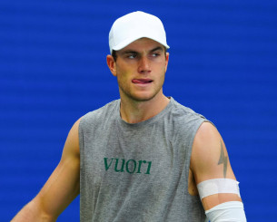 Ο Ντρέιπερ «συνελήφθη» να στέλνει προκλητικά μηνύματα στην πρώην σύντροφο σούπερ σταρ της Premier League