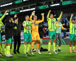 Απίθανο «διπλό» της ΑΕΚ Λάρνακας στην Κρίσταλ Πάλας - Έχουν 473 εκατ. διαφορά χρηματιστηριακής αξίας! Απίθανο «διπλό» της ΑΕΚ Λάρνακας στην Κρίσταλ Πάλας - Έχουν 473 εκατ. διαφορά χρηματιστηριακής αξίας!