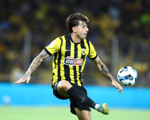 Τα τελευταία νέα για Ρότα και Γιόβιτς - Τι περιμένουν στην ΑΕΚ