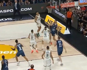 H στιγμή του σοκαριστικού τραυματισμού του Παπαγιάννη (video)