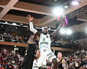 Έφτασε τους 1.500 πόντους στην EuroLeague ο Κέντρικ Ναν! Έφτασε τους 1.500 πόντους στην EuroLeague ο Κέντρικ Ναν!