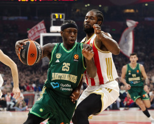 Ο Ναν αποβλήθηκε με 5 φάουλ και οι οπαδοί του Ερυθρού Αστέρα φώναζαν ειρωνικά... MVP