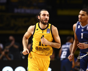 Θεραπεία ο Κατσίβελης στην ΑΕΚ, την τελευταία στιγμή η συμμετοχή του ενόψει Περιστερίου Θεραπεία ο Κατσίβελης στην ΑΕΚ, την τελευταία στιγμή η συμμετοχή του ενόψει Περιστερίου