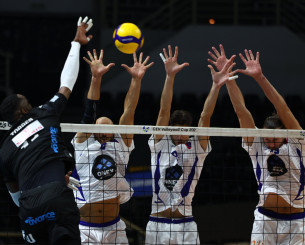 Με εκκρεμότητα η πρώτη αγωνιστική της Volley League, τριάδα στην κορυφή Με εκκρεμότητα η πρώτη αγωνιστική της Volley League, τριάδα στην κορυφή