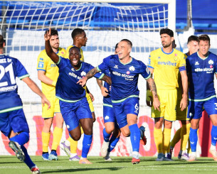 Το τρομερό γκολ του Πόμπο για το 1-0 της Κηφισιάς επί του Παναιτωλικού (video) Το τρομερό γκολ του Πόμπο για το 1-0 της Κηφισιάς επί του Παναιτωλικού (video)