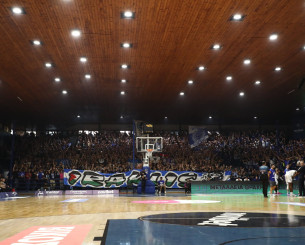 «Ηλεκτρισμένη» ατμόσφαιρα στο Ιβανώφειο, ο κόσμος του Ηρακλή γέμισε κάθε γωνία (video) «Ηλεκτρισμένη» ατμόσφαιρα στο Ιβανώφειο, ο κόσμος του Ηρακλή γέμισε κάθε γωνία (video)