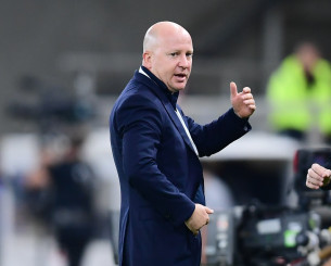 Τι και ποιούς εννοούσε ο Νίκολιτς με την ατάκα: «Να βρούμε λύση στις μεταγραφές - Ίσως κάποιοι παίκτες κουράστηκαν και δεν είναι φιλόδοξοι» Τι και ποιούς εννοούσε ο Νίκολιτς με την ατάκα: «Να βρούμε λύση στις μεταγραφές - Ίσως κάποιοι παίκτες κουράστηκαν και δεν είναι φιλόδοξοι»